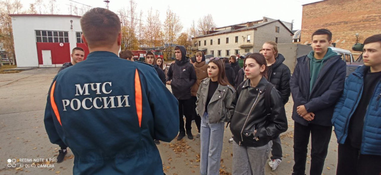 Экскурсия в пожарно-спасательную часть.